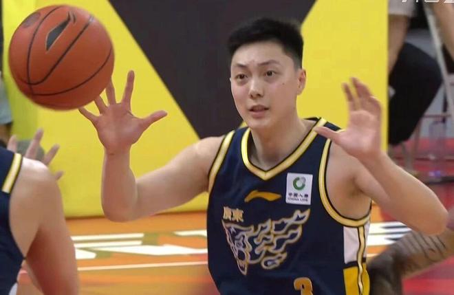 记者：特尔施特根接近永久转会加盟阿贾克斯